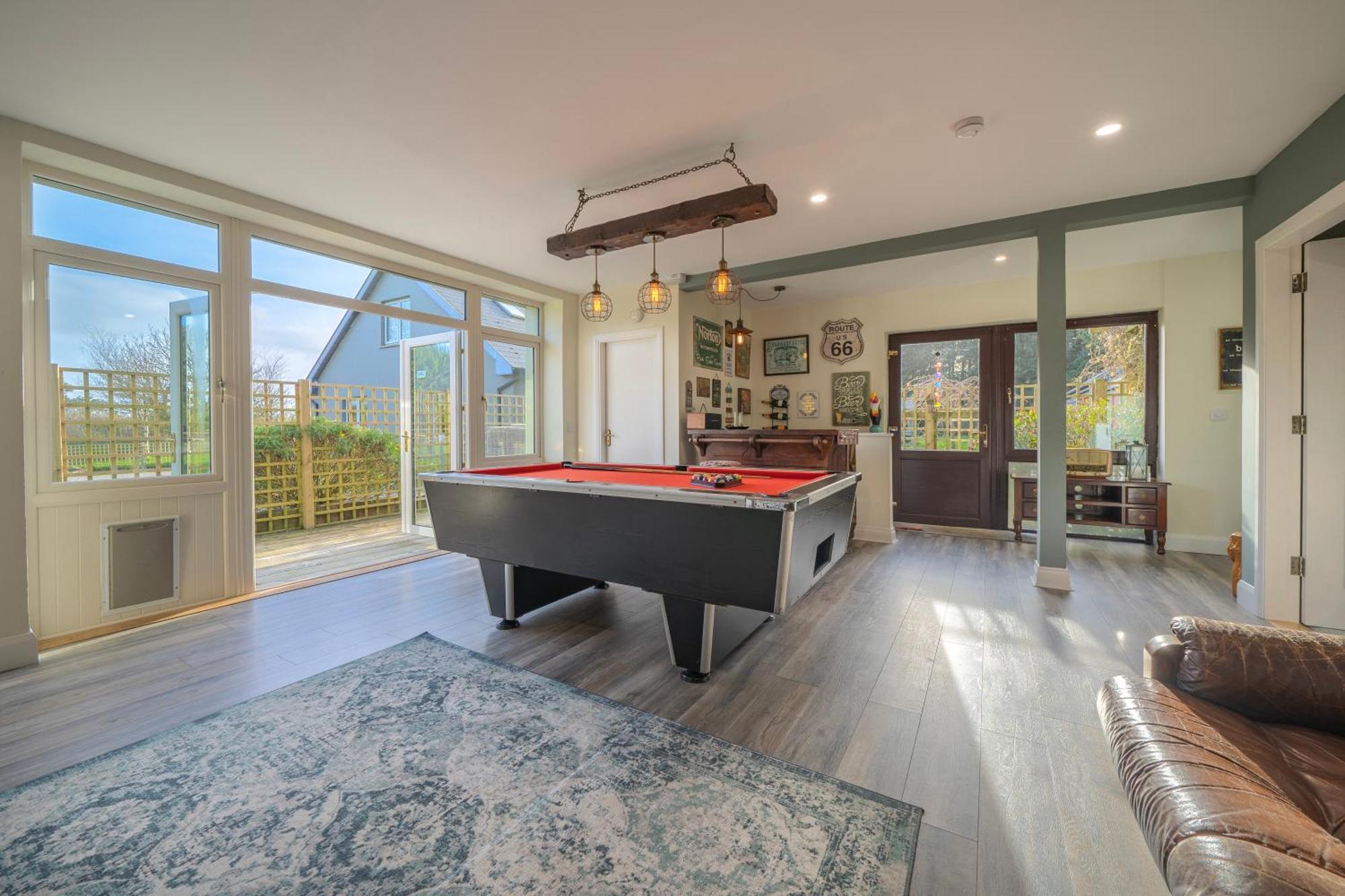 The Bird House - Coastal Lodge In Lovely Forest Setting Nr. Kinsale Cork Esterno foto